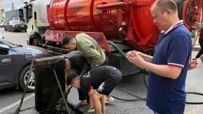 Hút Hầm Cầu Thủ Dầu Một Giá Rẻ Bảo Hành 36 Tháng
