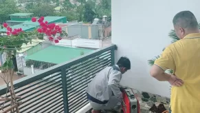 Thông Nghẹt Cống Bằng Máy Lò Xo Hiện Đại
