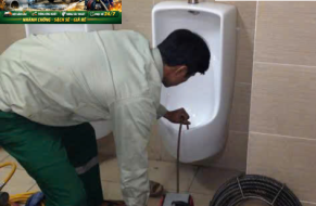 Thông Bồn Cầu Nghẹt Không Gây Mùi Hôi