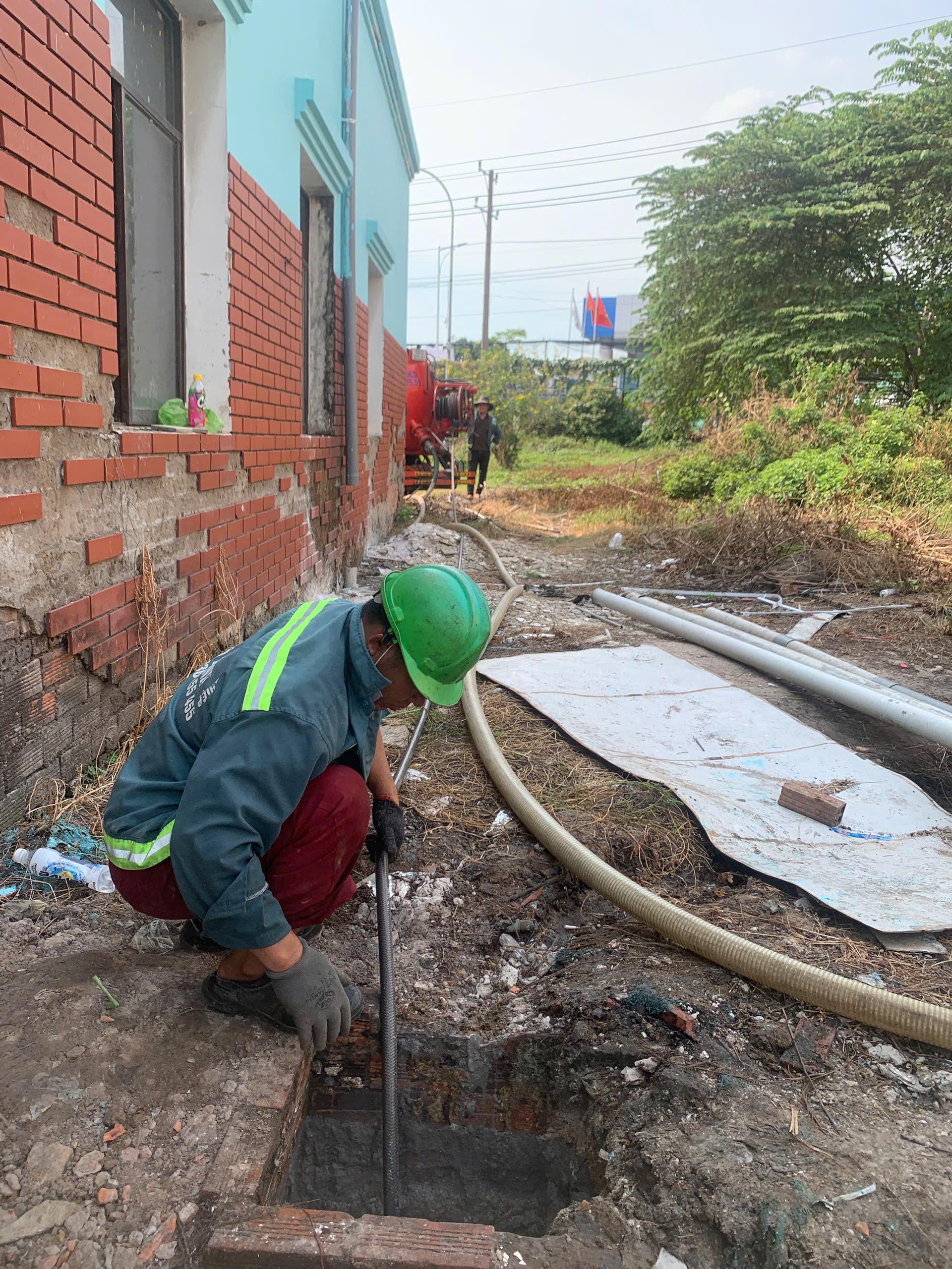 Quy trình Hút hầm cầu chuyên nghiệp