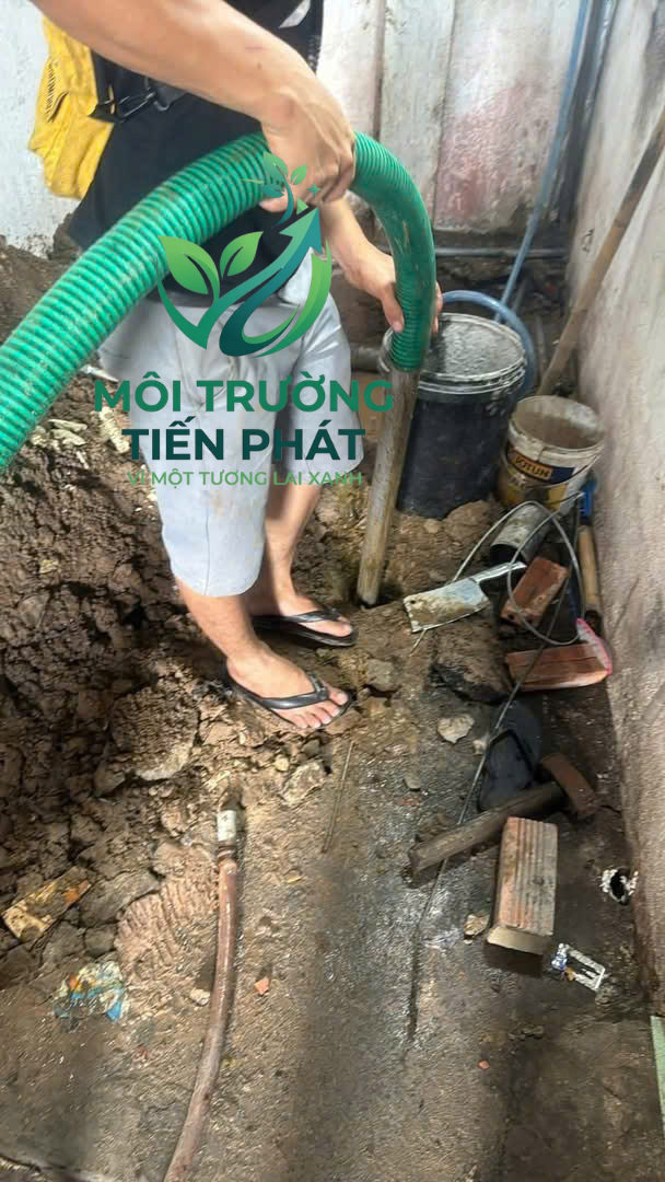 hút bể phốt giá rẻ 3