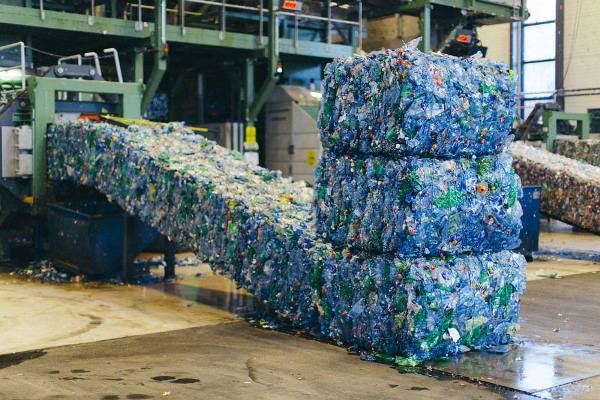 Các Loại Chất Thải Phổ Biến Tại Khu Công Nghiệp