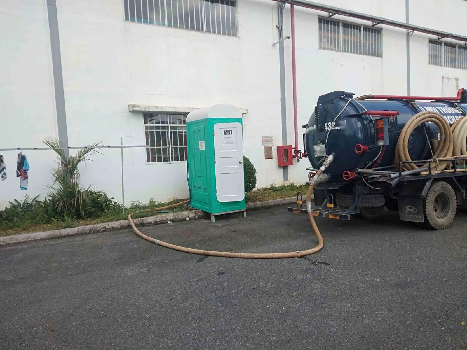 Giải Pháp Toàn Diện: Hút Hầm Cầu Kết Hợp Nạo Vét Hố Ga Giá Rẻ