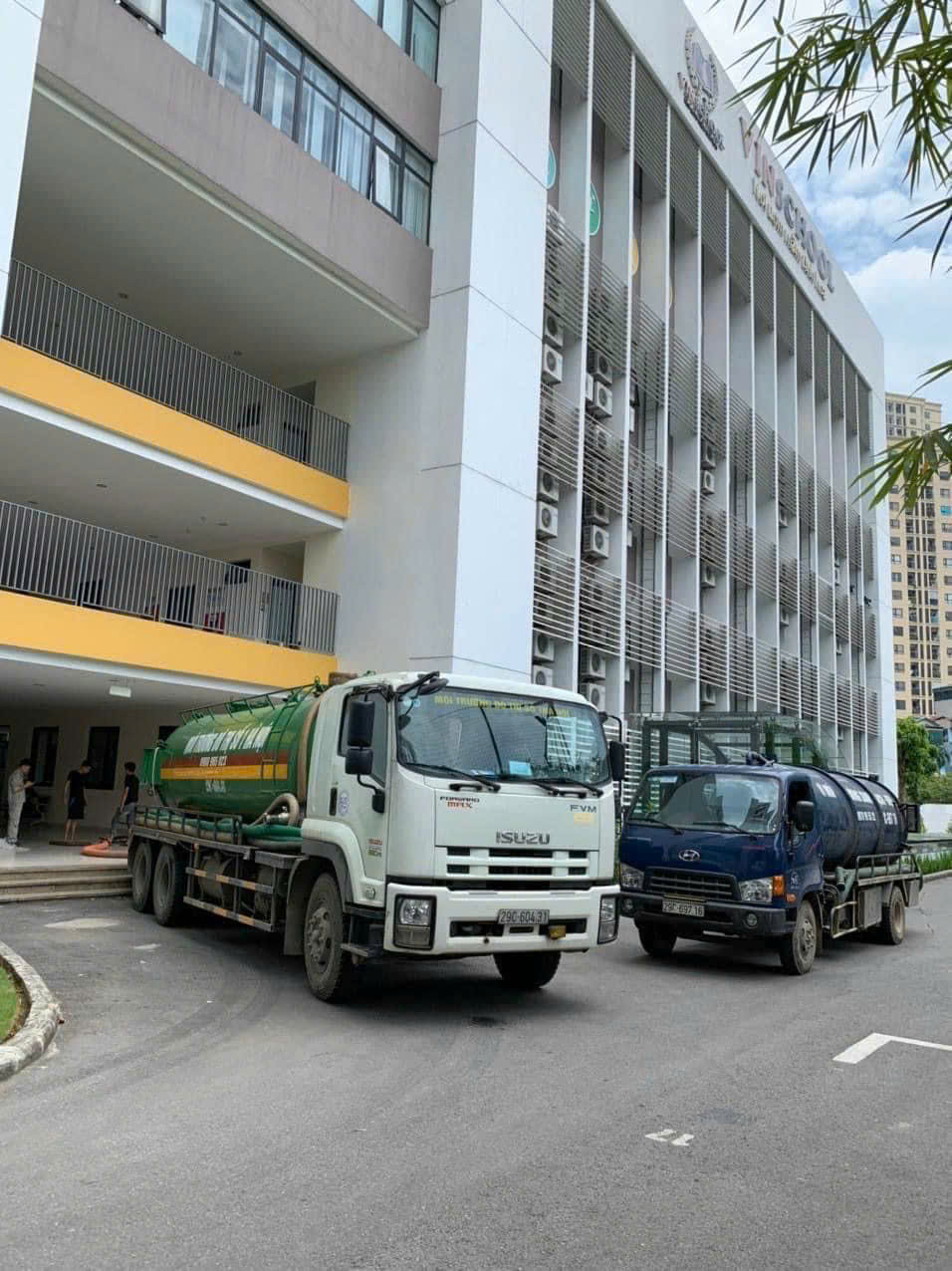 Vệ Sinh Bể Nước Sạch Và Thải